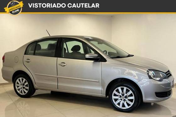 VOLKSWAGEN POLO 1.6 MI 8V FLEX 4P AUTOMATIZADO